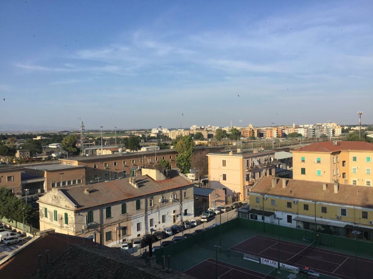 A 2 Passi Da Bed & Breakfast Foggia Exterior foto